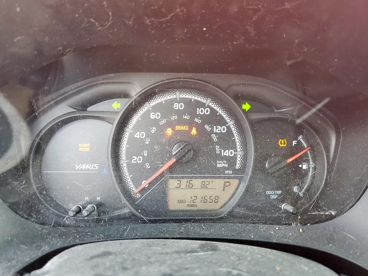 2016 TOYOTA YARIS