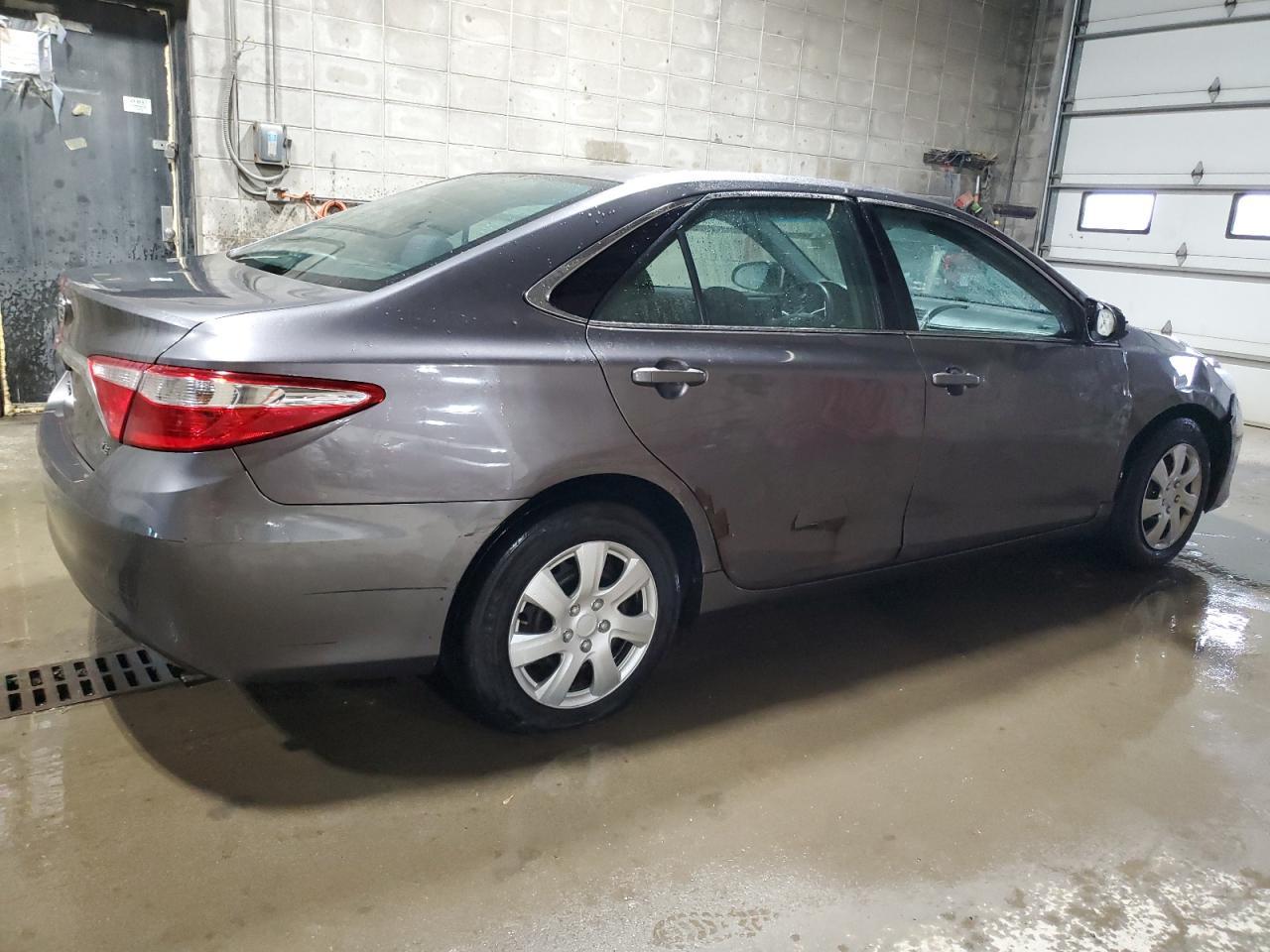 2016 TOYOTA CAMRY