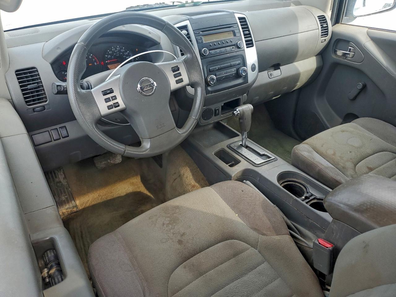 2015 NISSAN Frontier