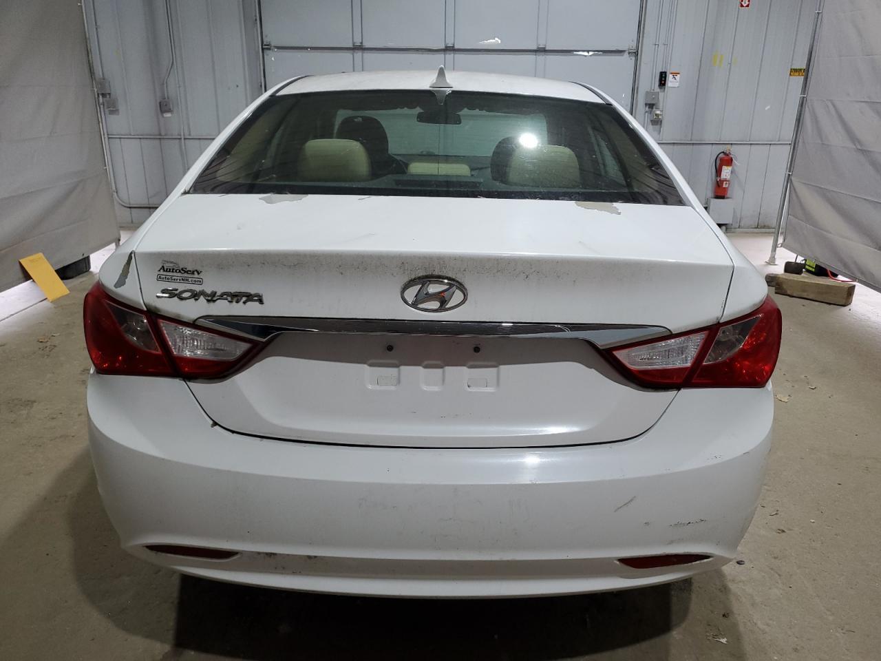 2011 HYUNDAI SONATA
