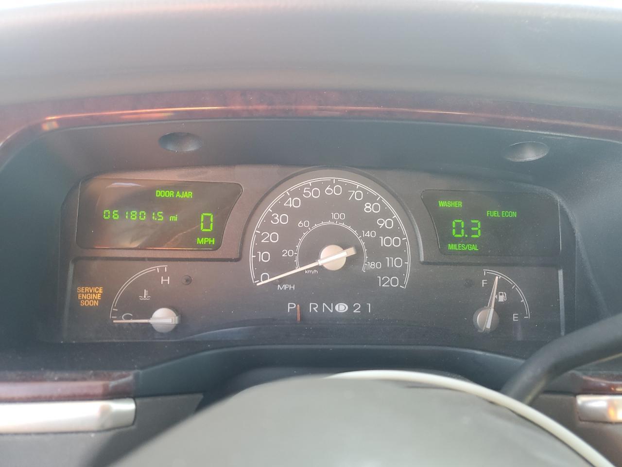2003 LINCOLN Town Car