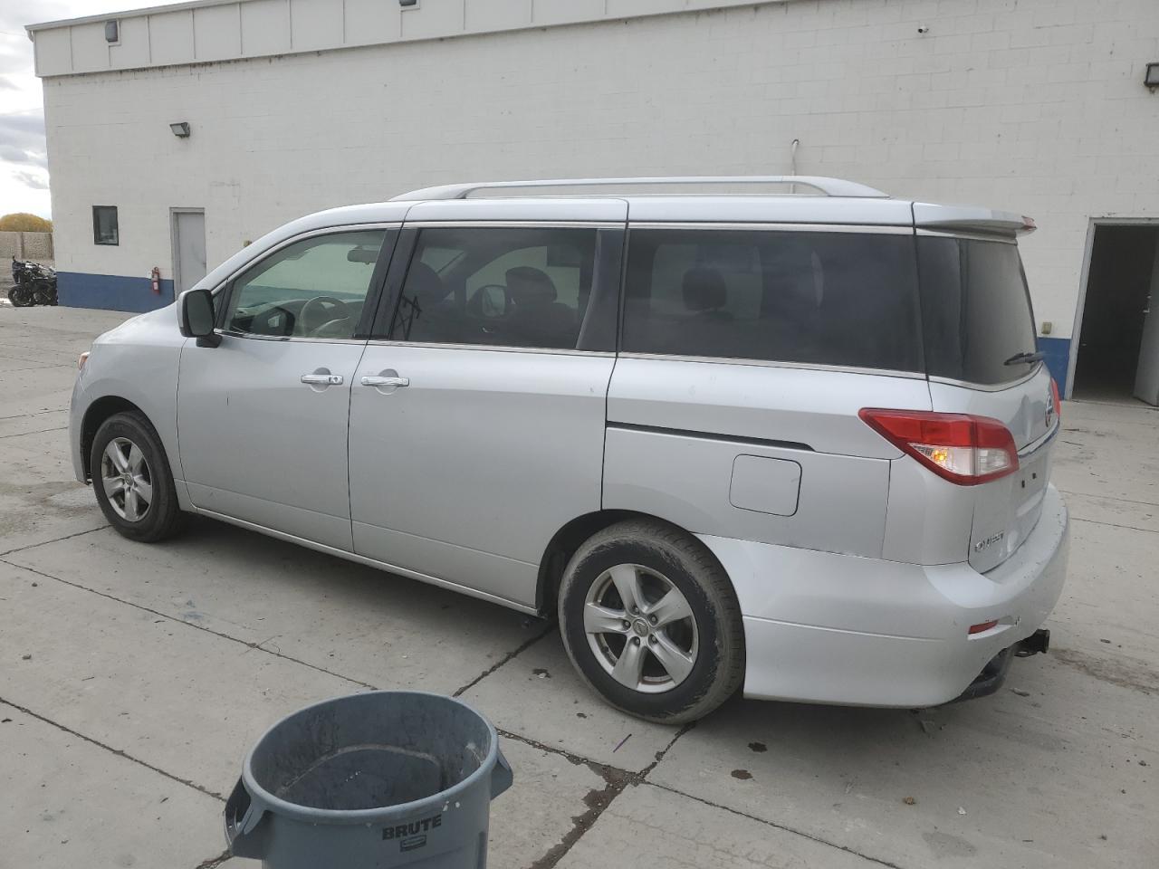 2017 NISSAN Quest
