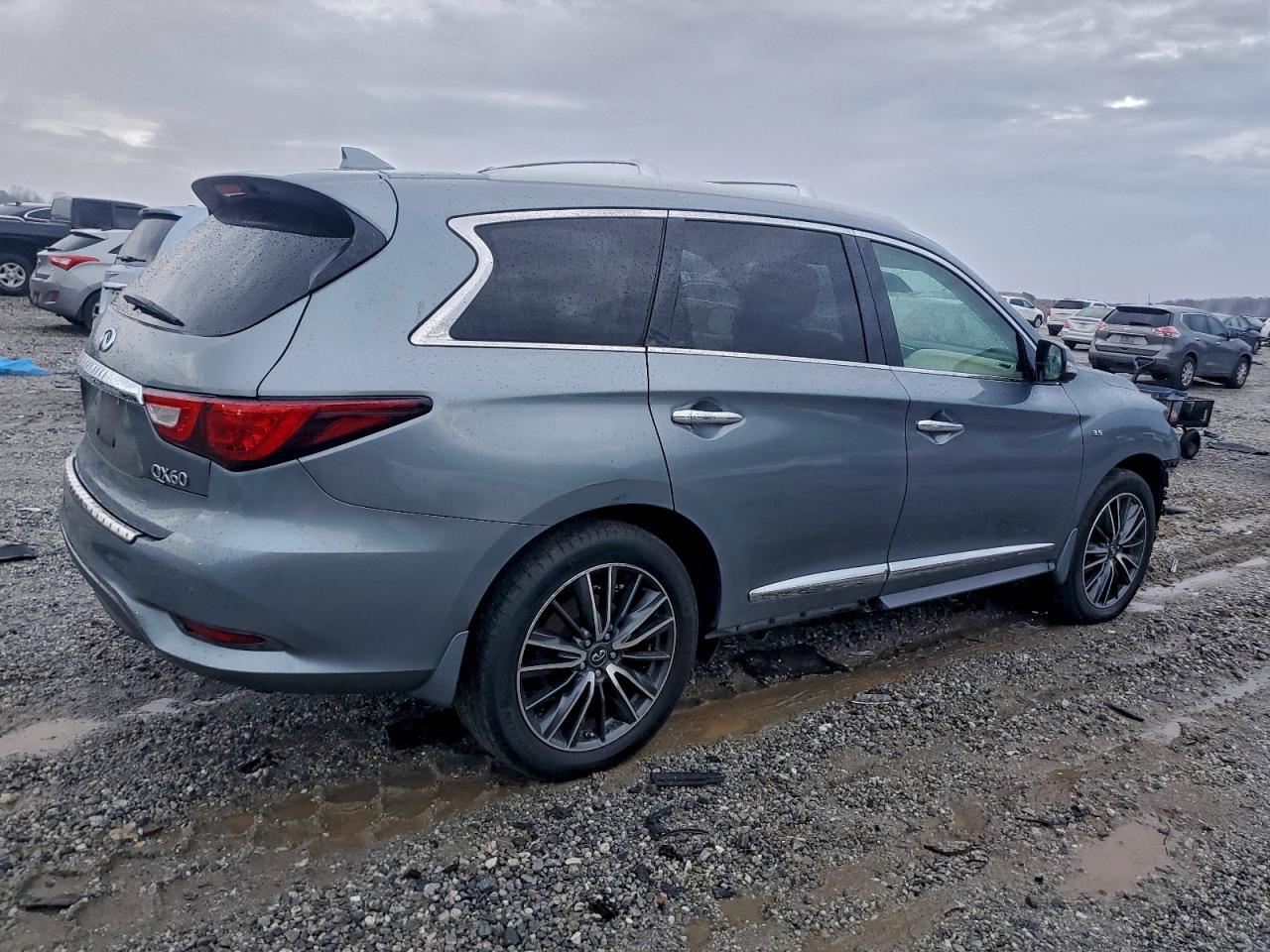 2016 INFINITI QX60
