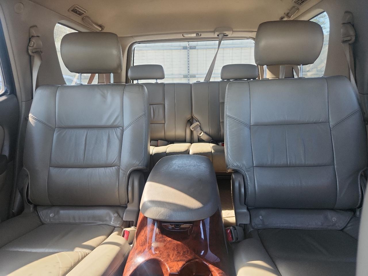 2006 TOYOTA Sequoia