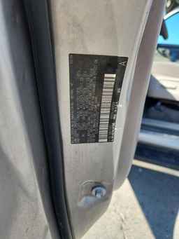 2005 TOYOTA Sequoia