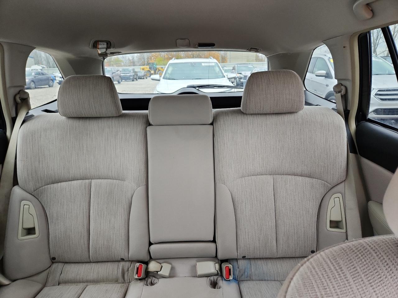 2013 SUBARU Outback