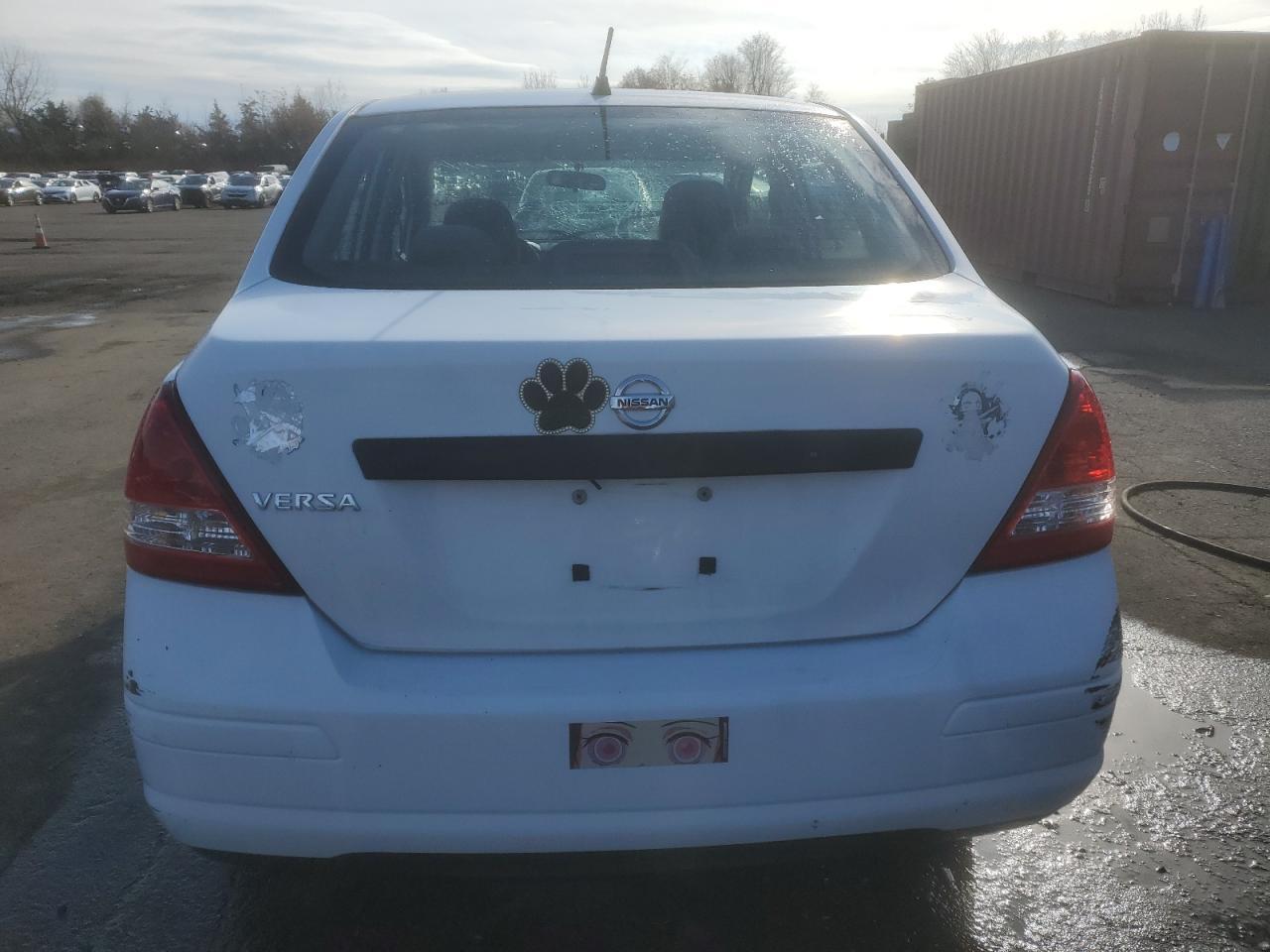 2011 NISSAN VERSA