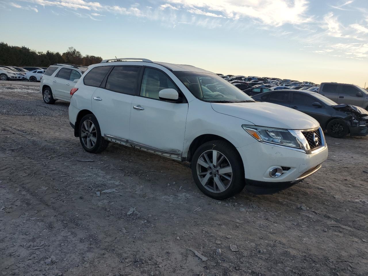 2013 NISSAN PATHFINDER