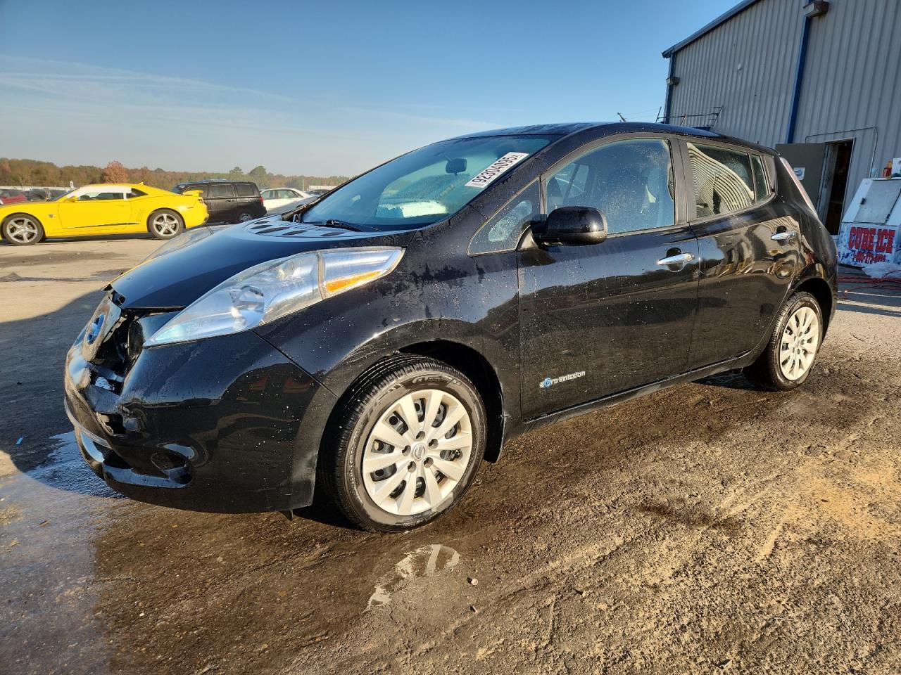 2015 NISSAN LEAF