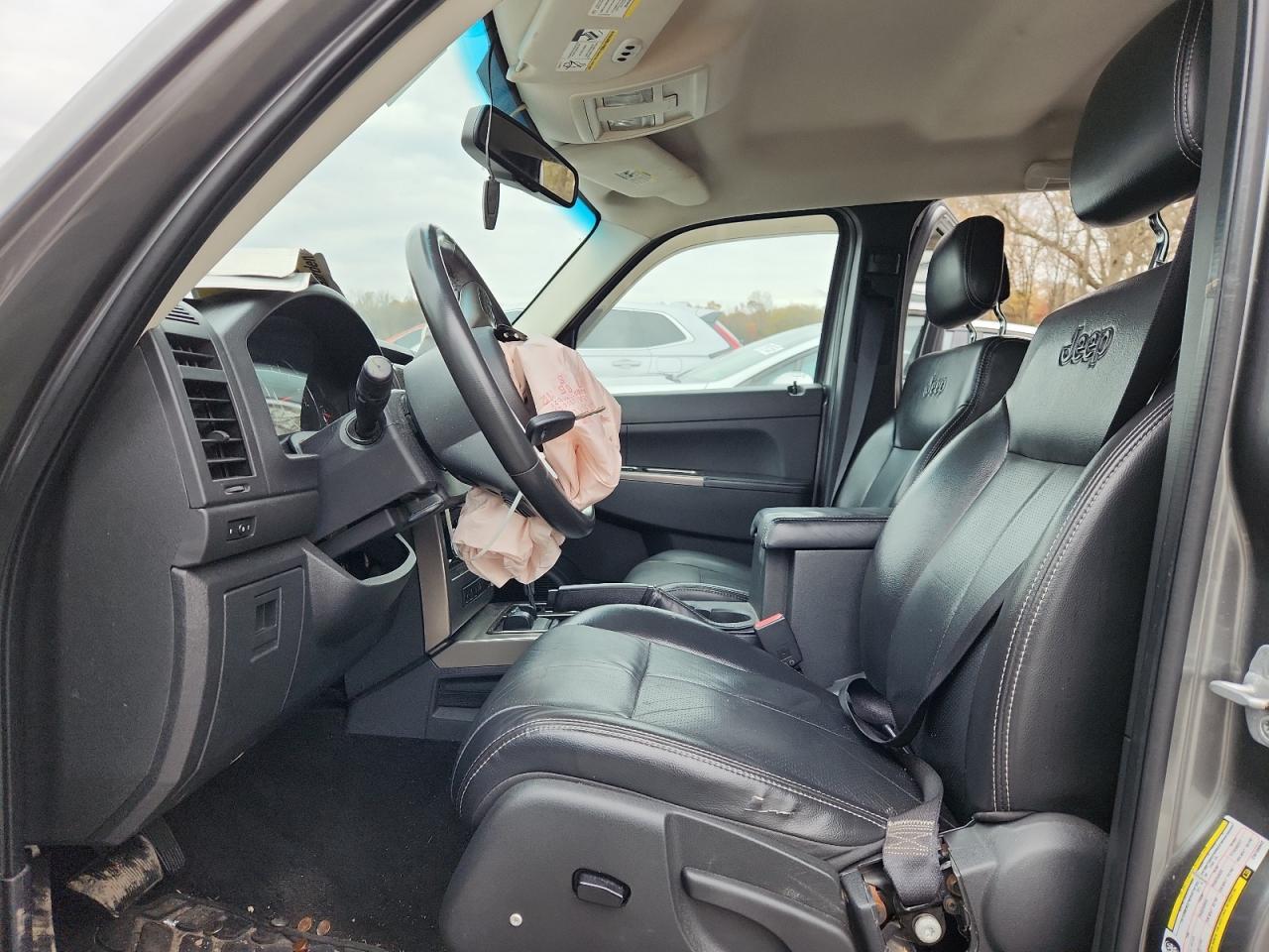 2012 JEEP Liberty