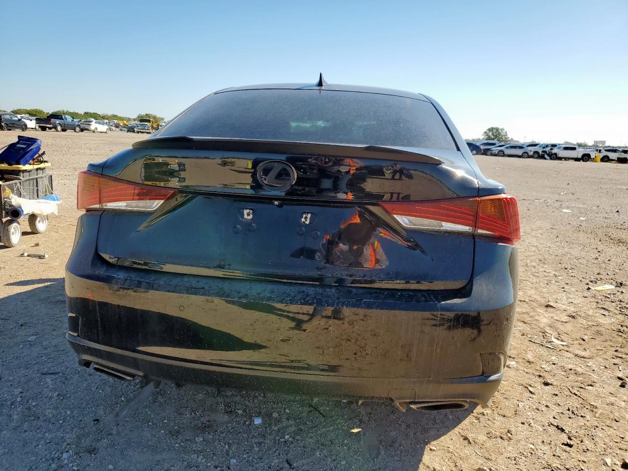 2017 LEXUS IS 200t