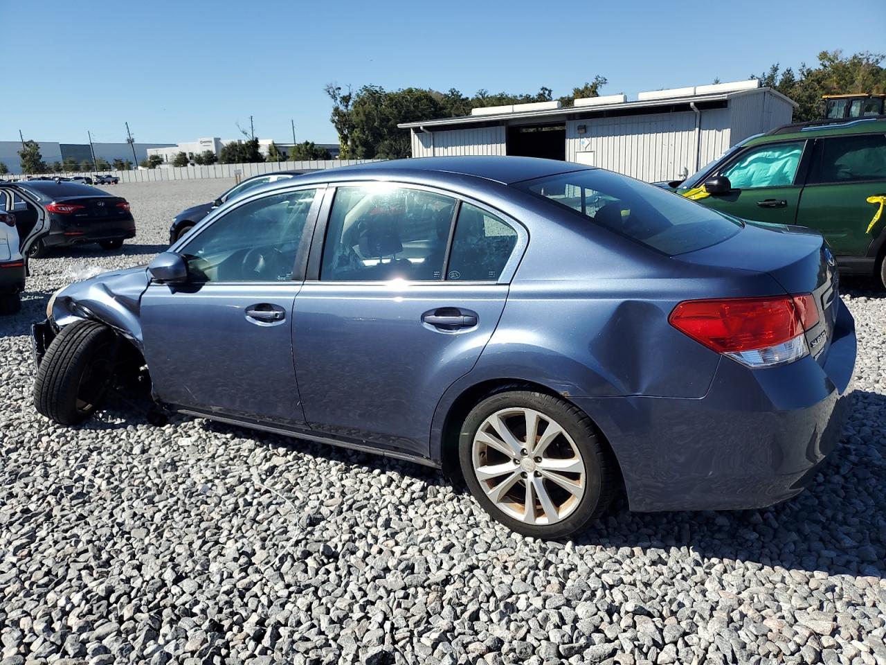 2013 SUBARU Legacy