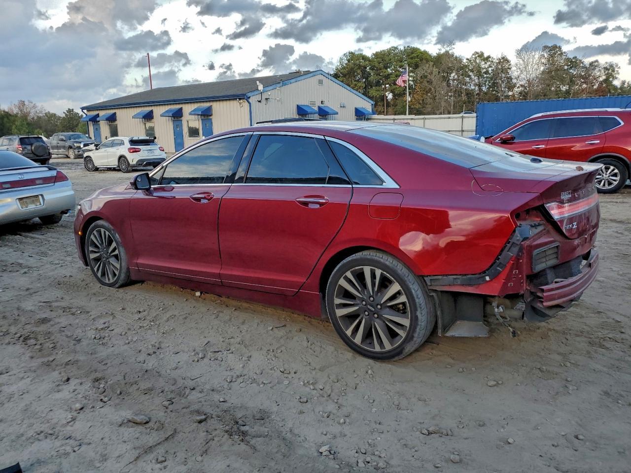 2017 LINCOLN MKZ