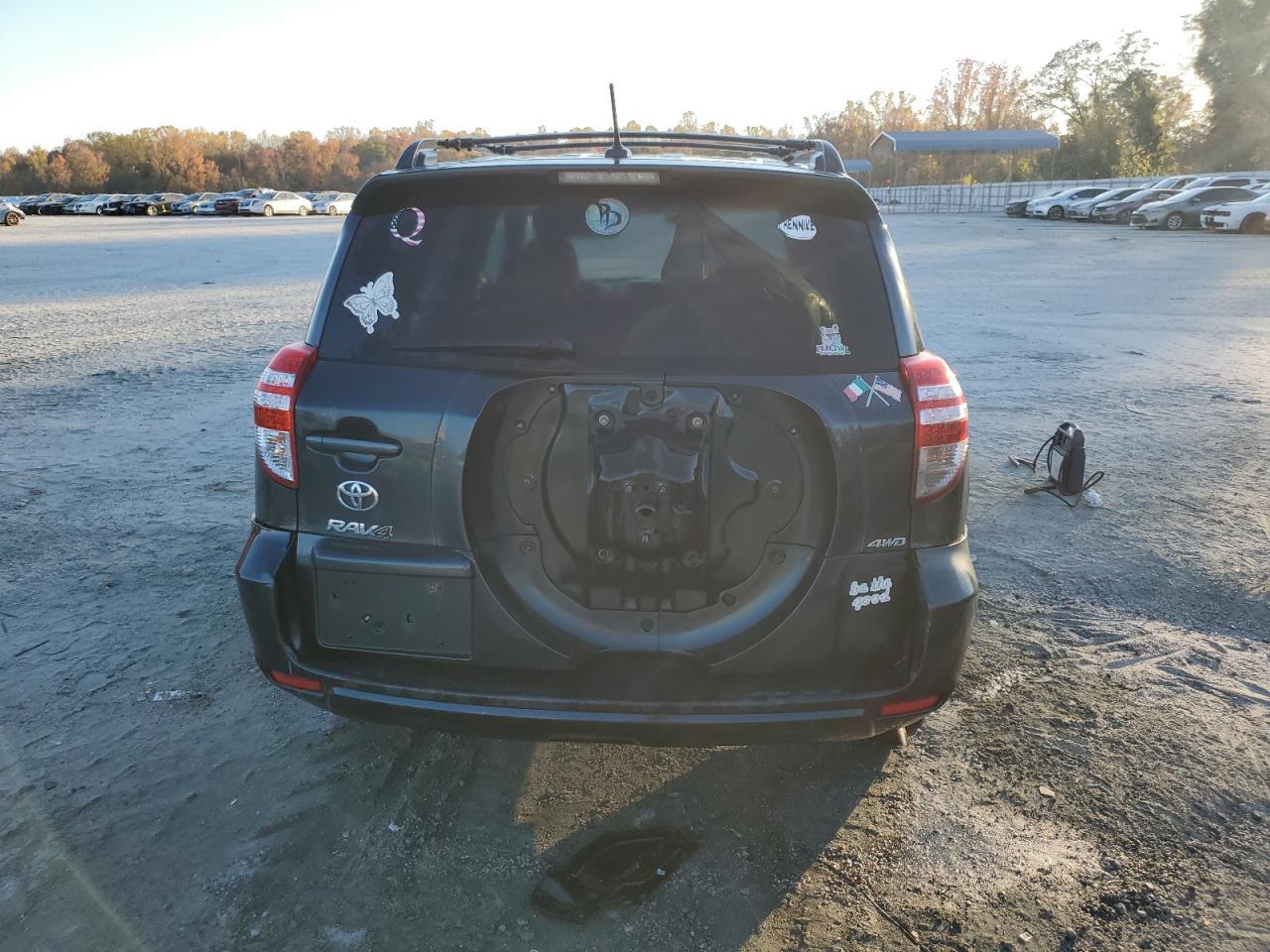 2011 TOYOTA RAV4