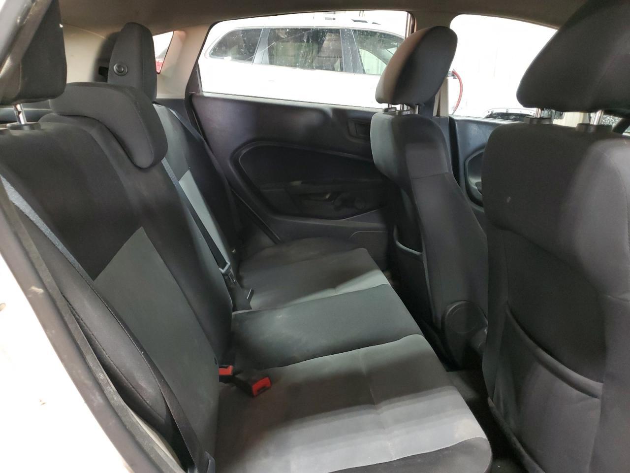 2015 FORD Fiesta
