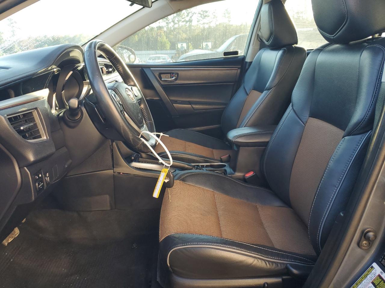 2015 TOYOTA COROLLA