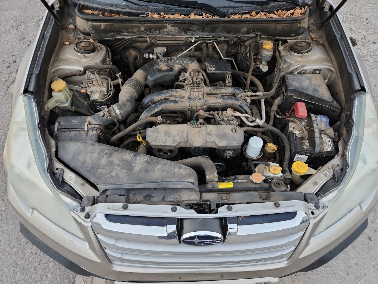 2014 SUBARU Outback