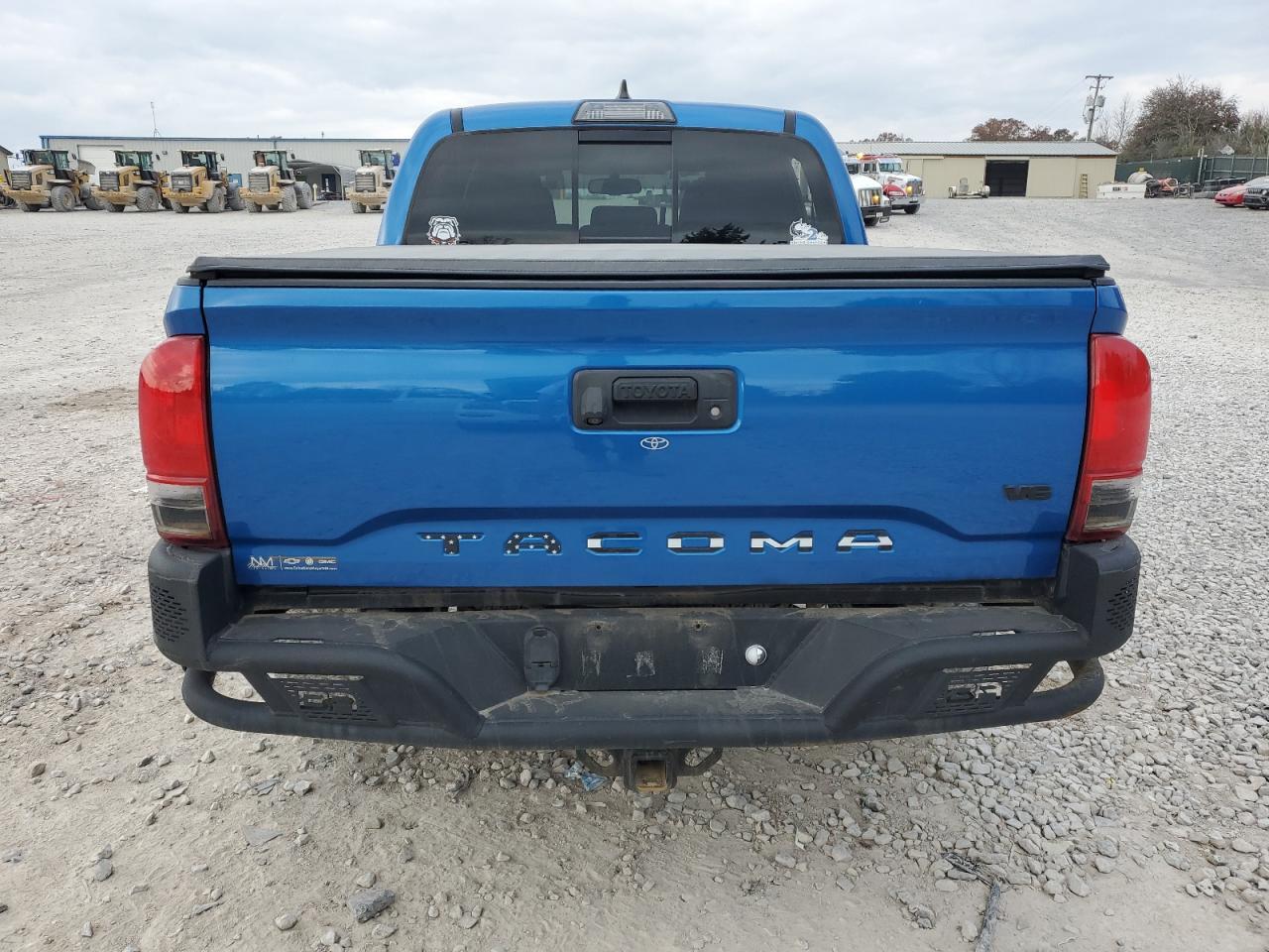 2017 TOYOTA TACOMA