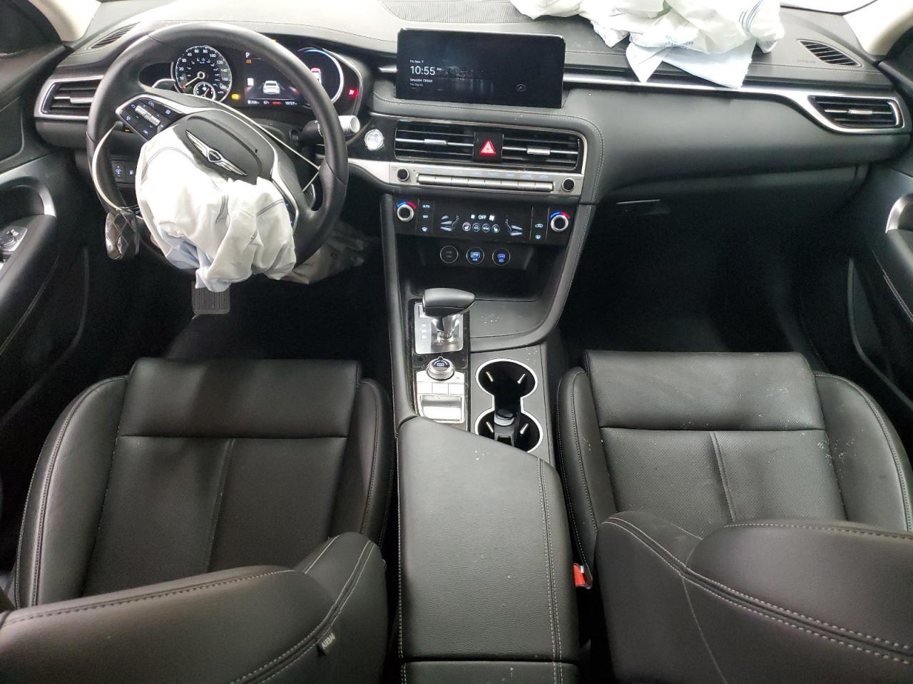 2025 GENESIS G70