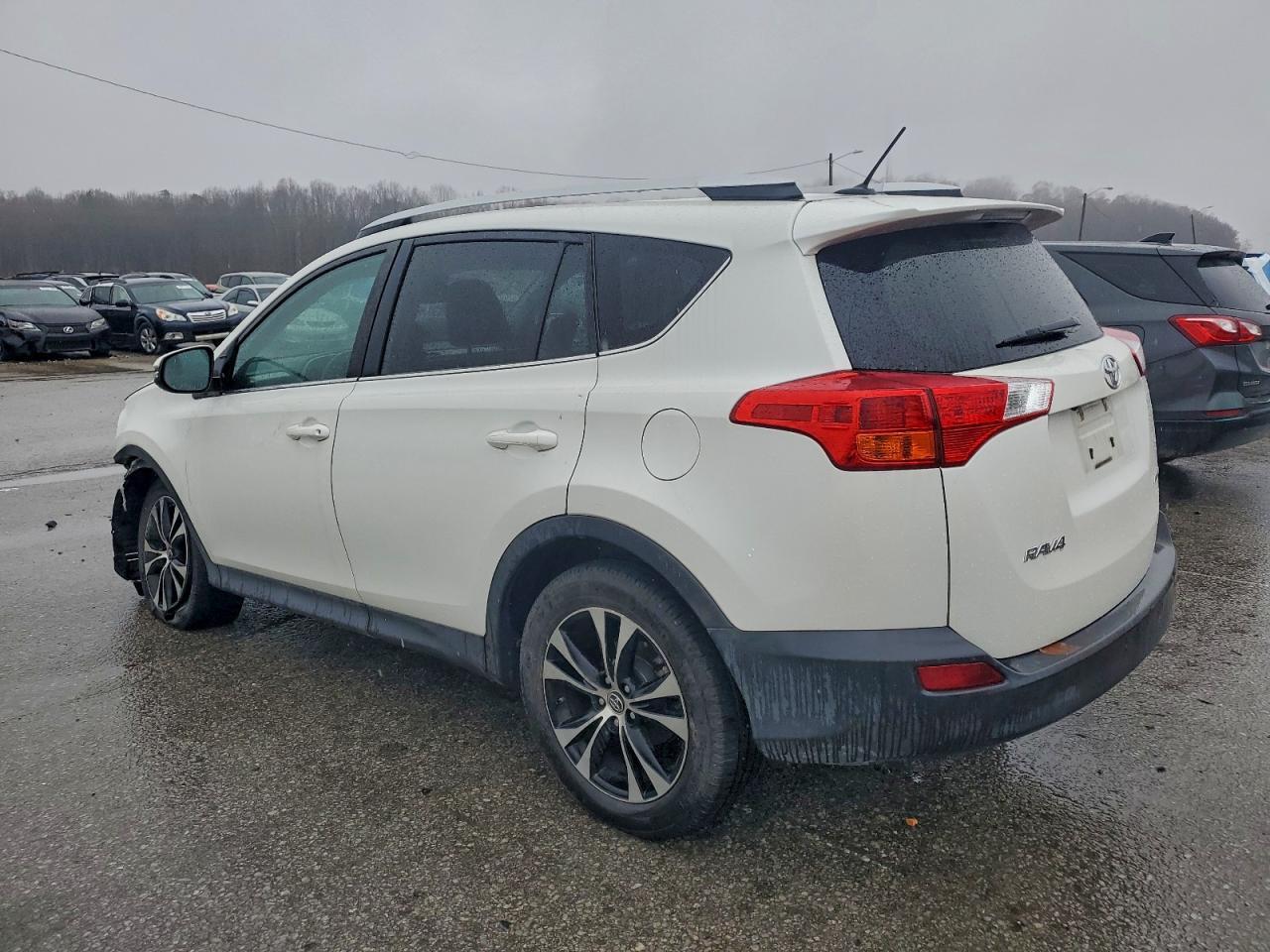 2015 TOYOTA RAV4