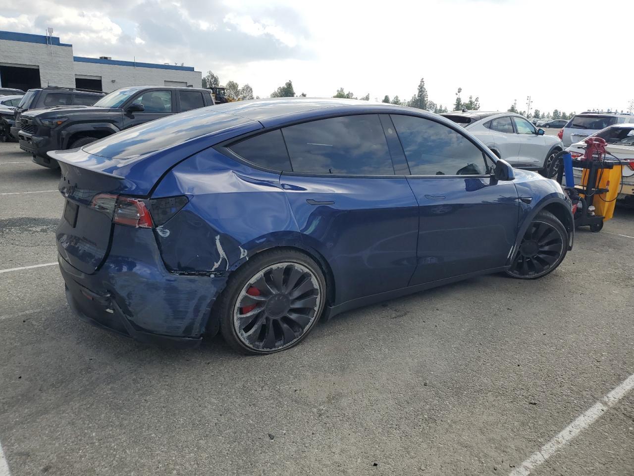 2023 TESLA MODEL Y