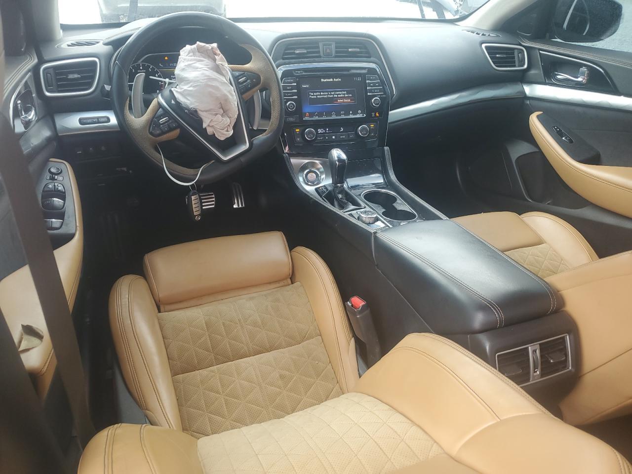2016 NISSAN Maxima