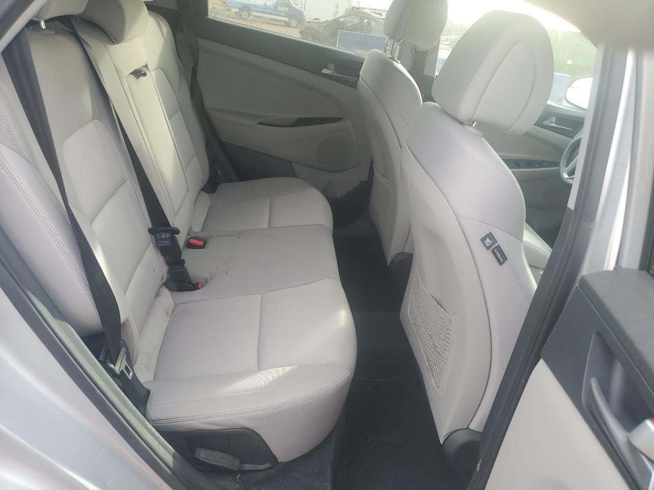 2017 HYUNDAI TUCSON