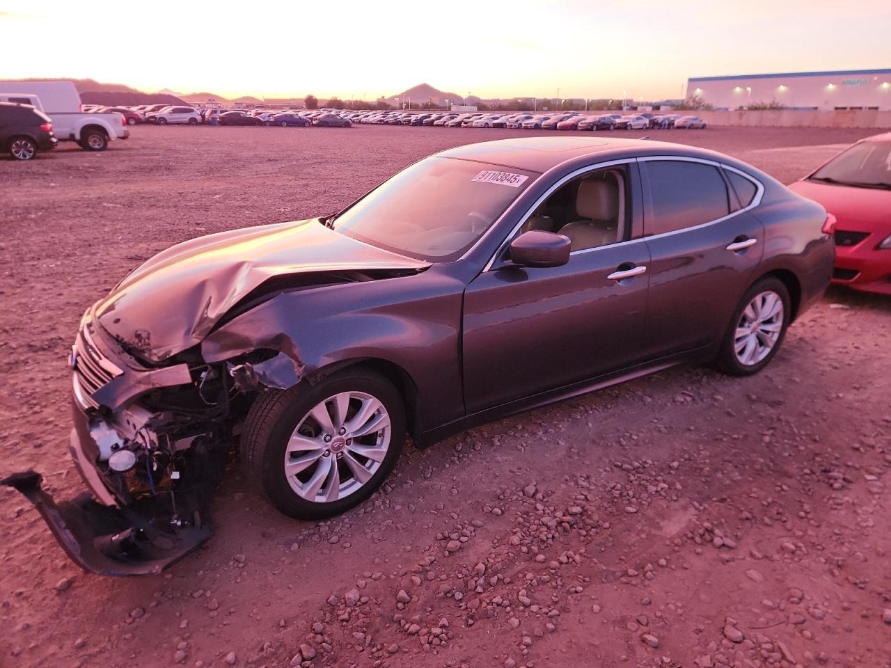 2011 INFINITI M37