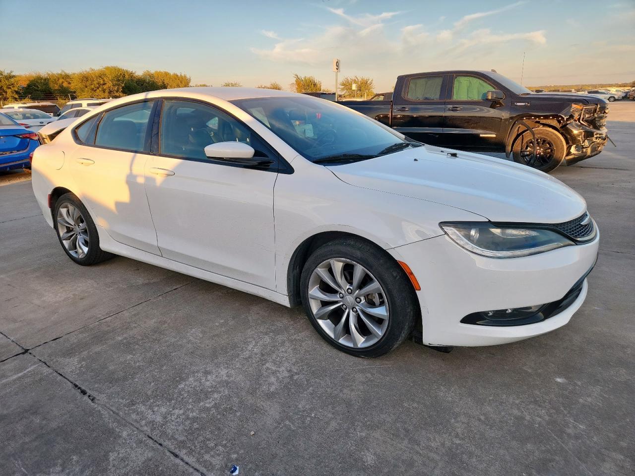 2016 CHRYSLER 200