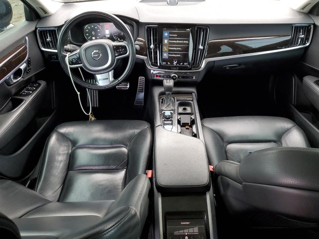 2018 VOLVO S90