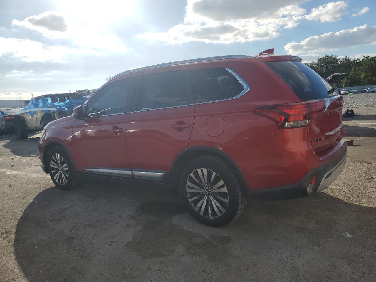 2019 MITSUBISHI outlander