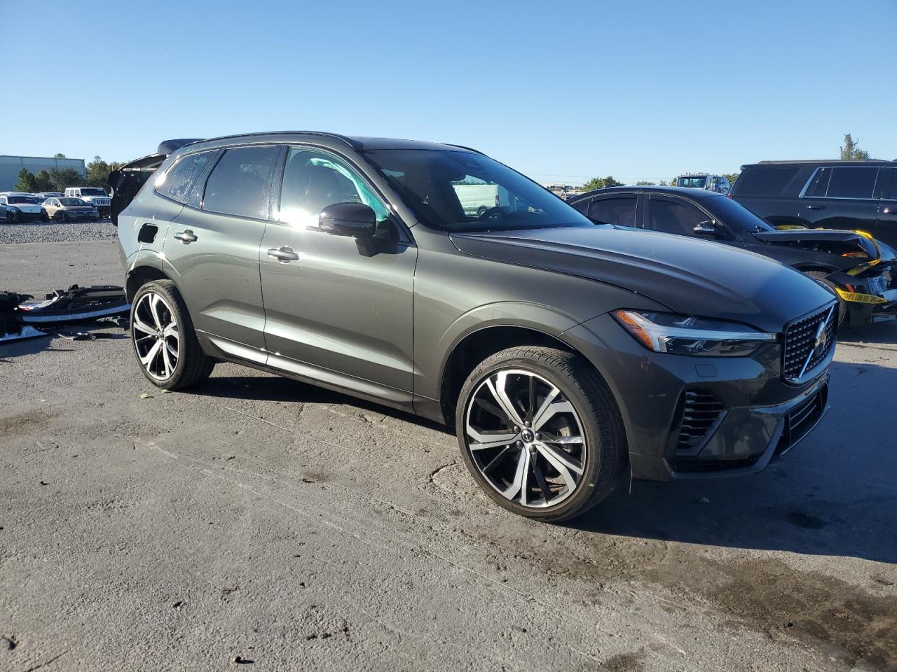 2022 VOLVO XC60