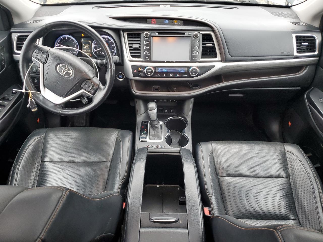 2017 TOYOTA HIGHLANDER