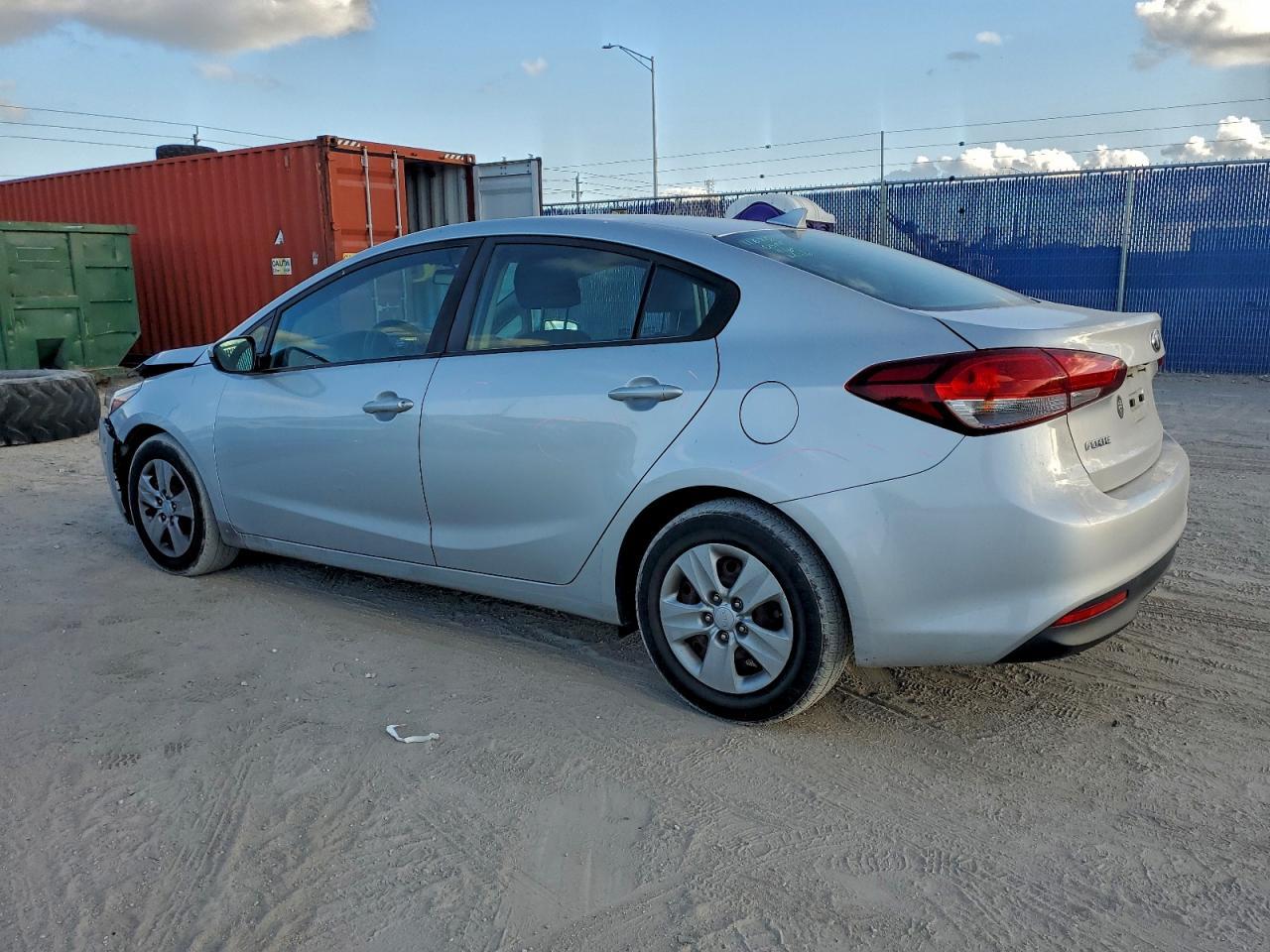 2017 KIA FORTE