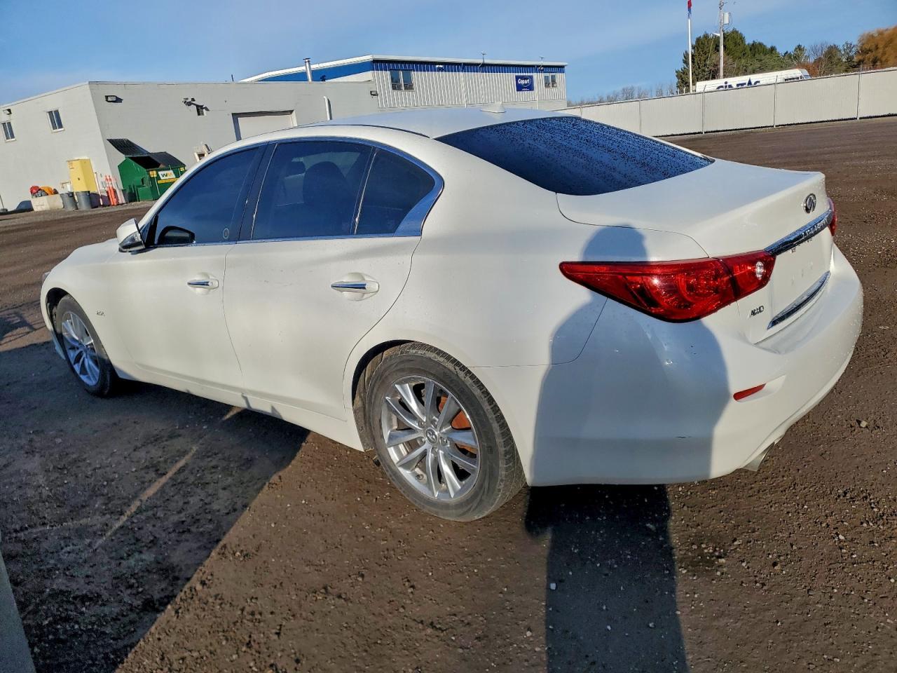 2016 INFINITI Q50