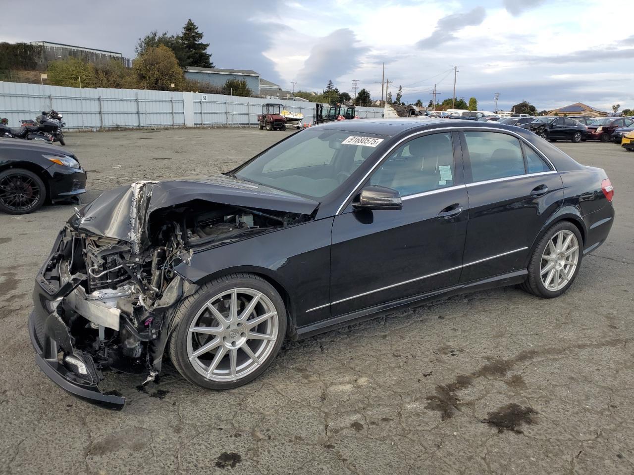 2011 MERCEDES-BENZ E-Class