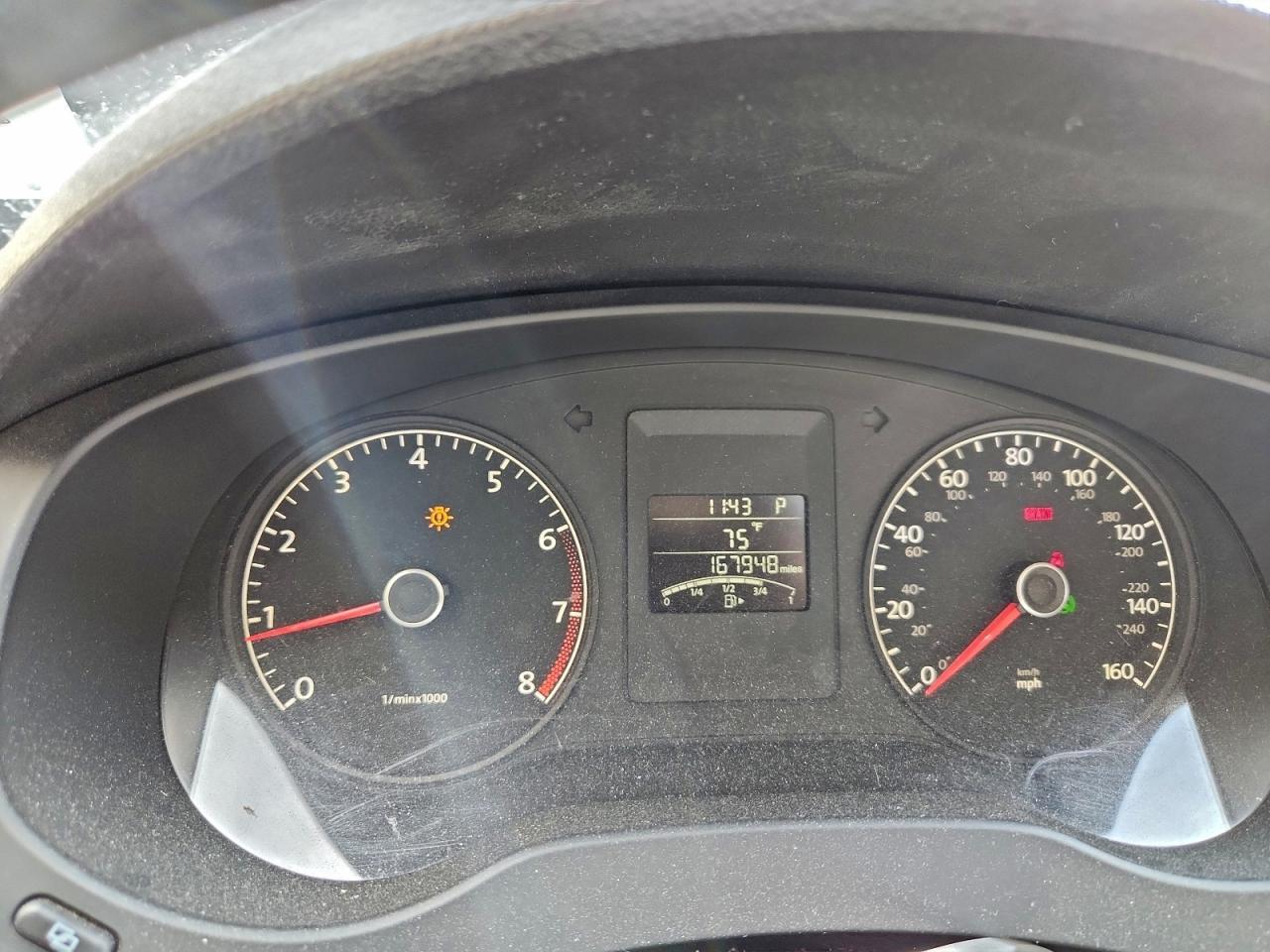 2011 VOLKSWAGEN JETTA