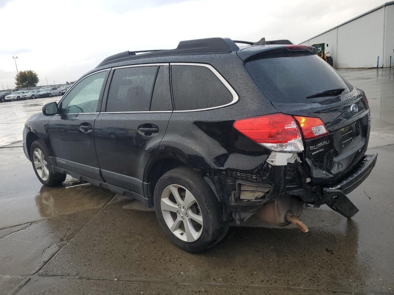 2013 SUBARU Outback