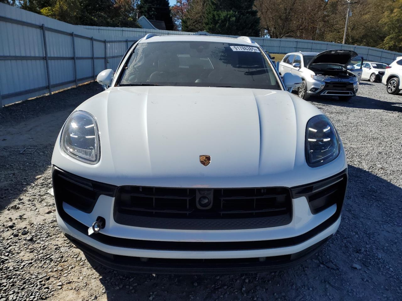 2024 PORSCHE Macan