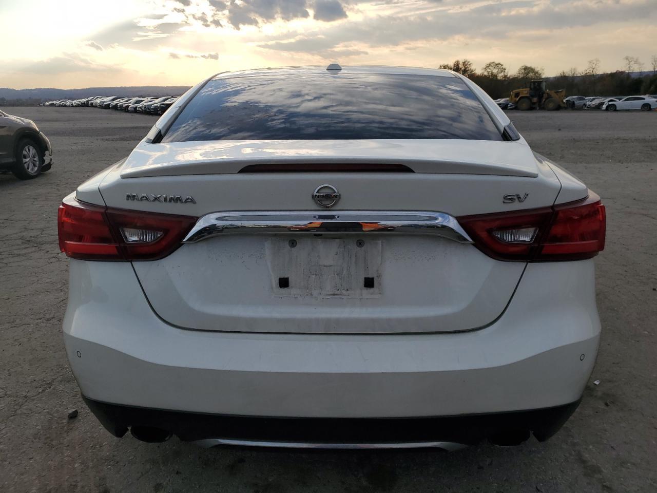2017 NISSAN Maxima