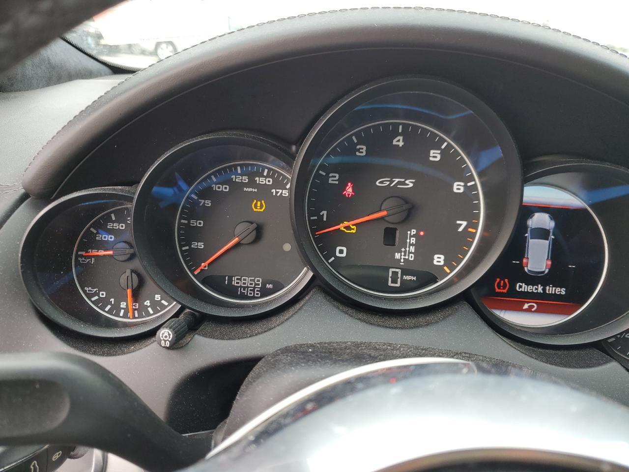 2018 PORSCHE CAYENNE