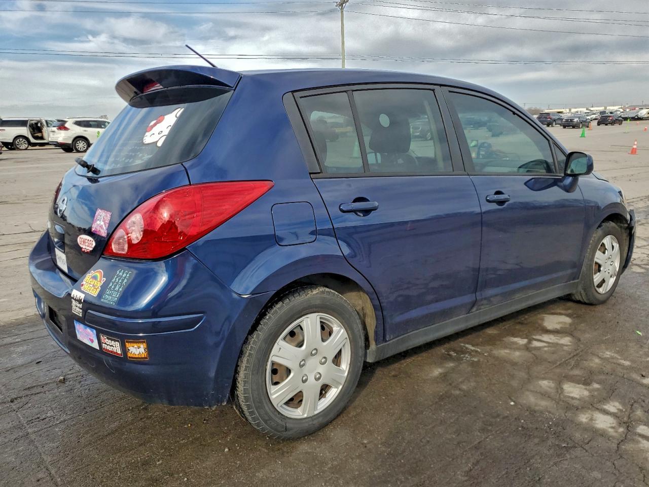 2012 NISSAN VERSA