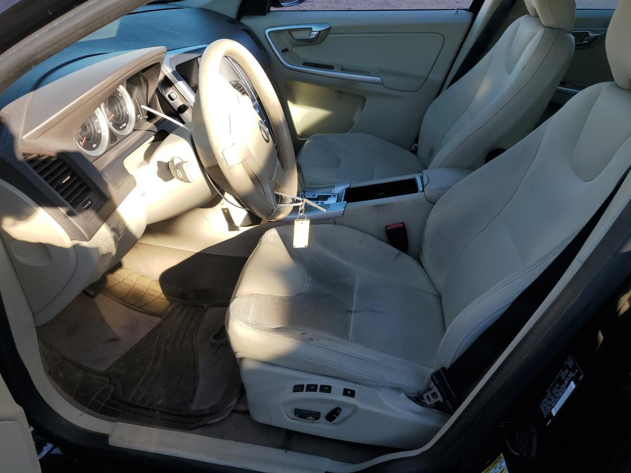 2012 VOLVO XC60