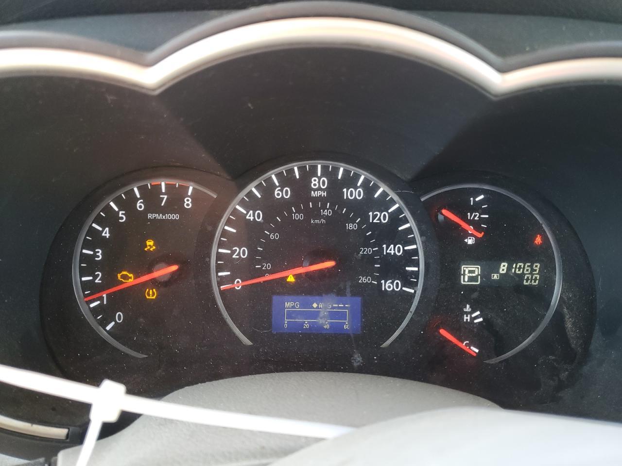 2015 NISSAN Quest