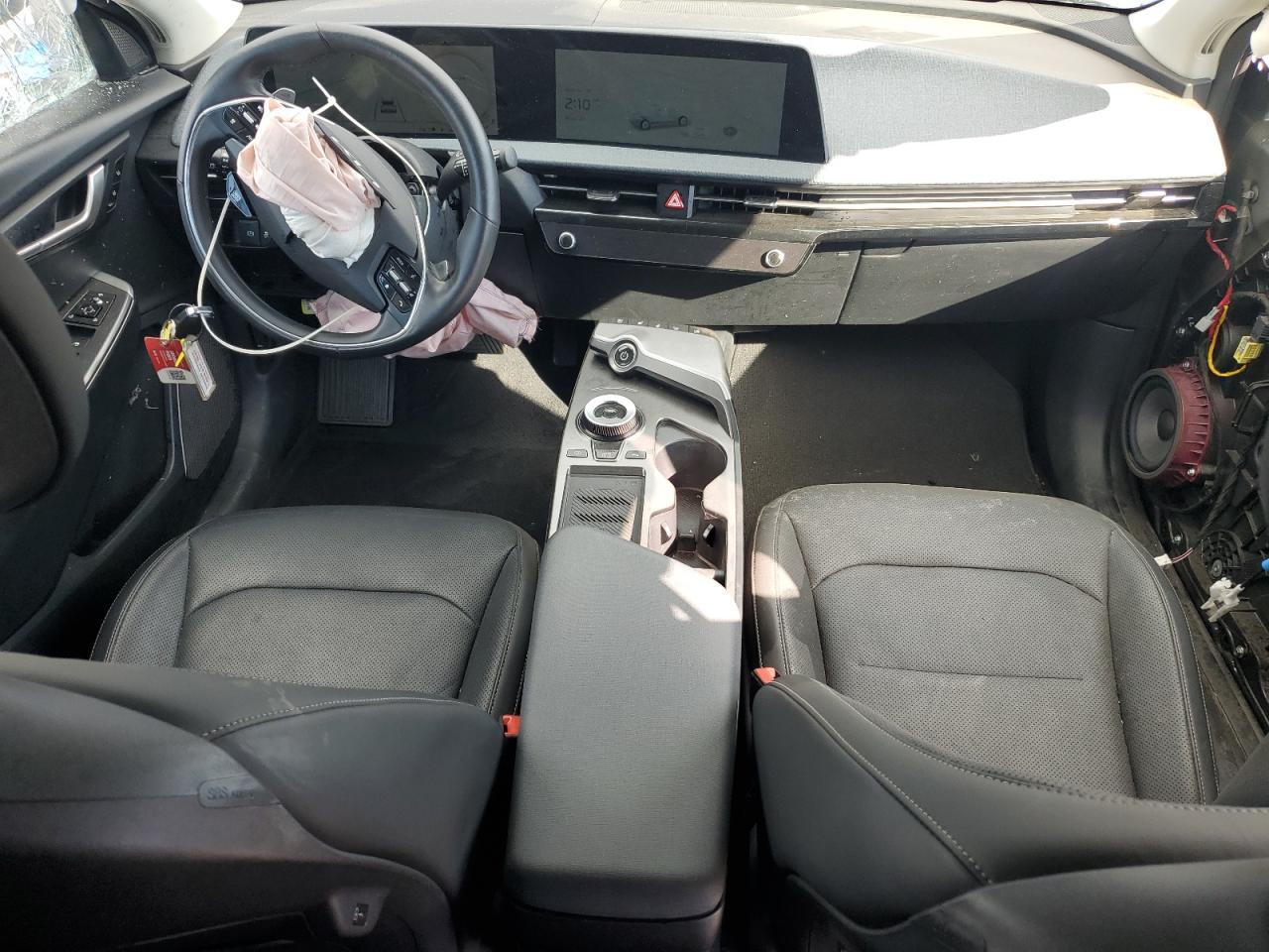 2024 KIA EV6