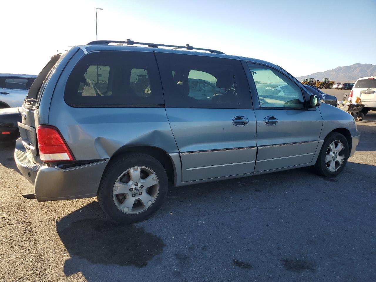 2004 FORD Freestar