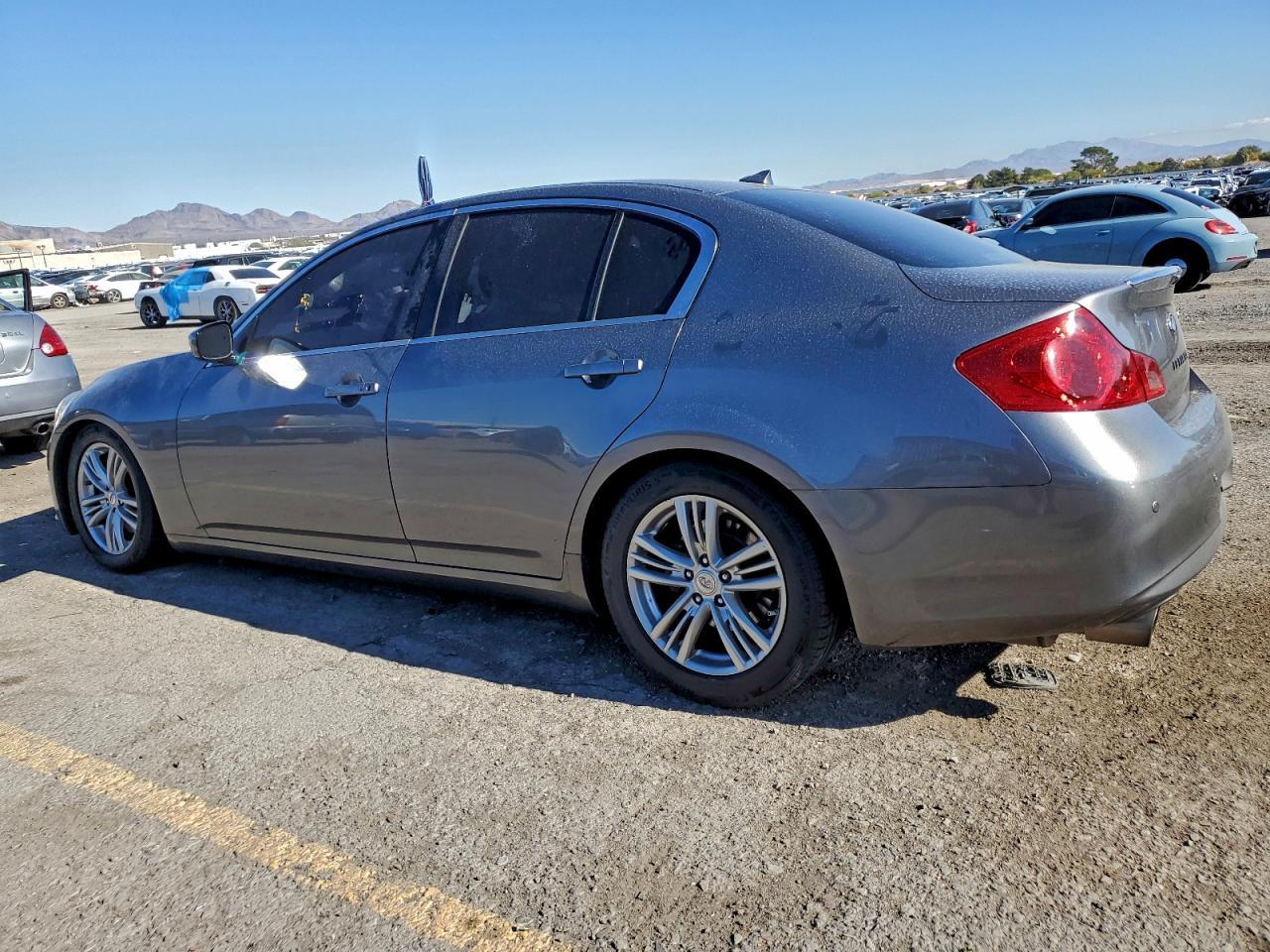 2012 INFINITI G37