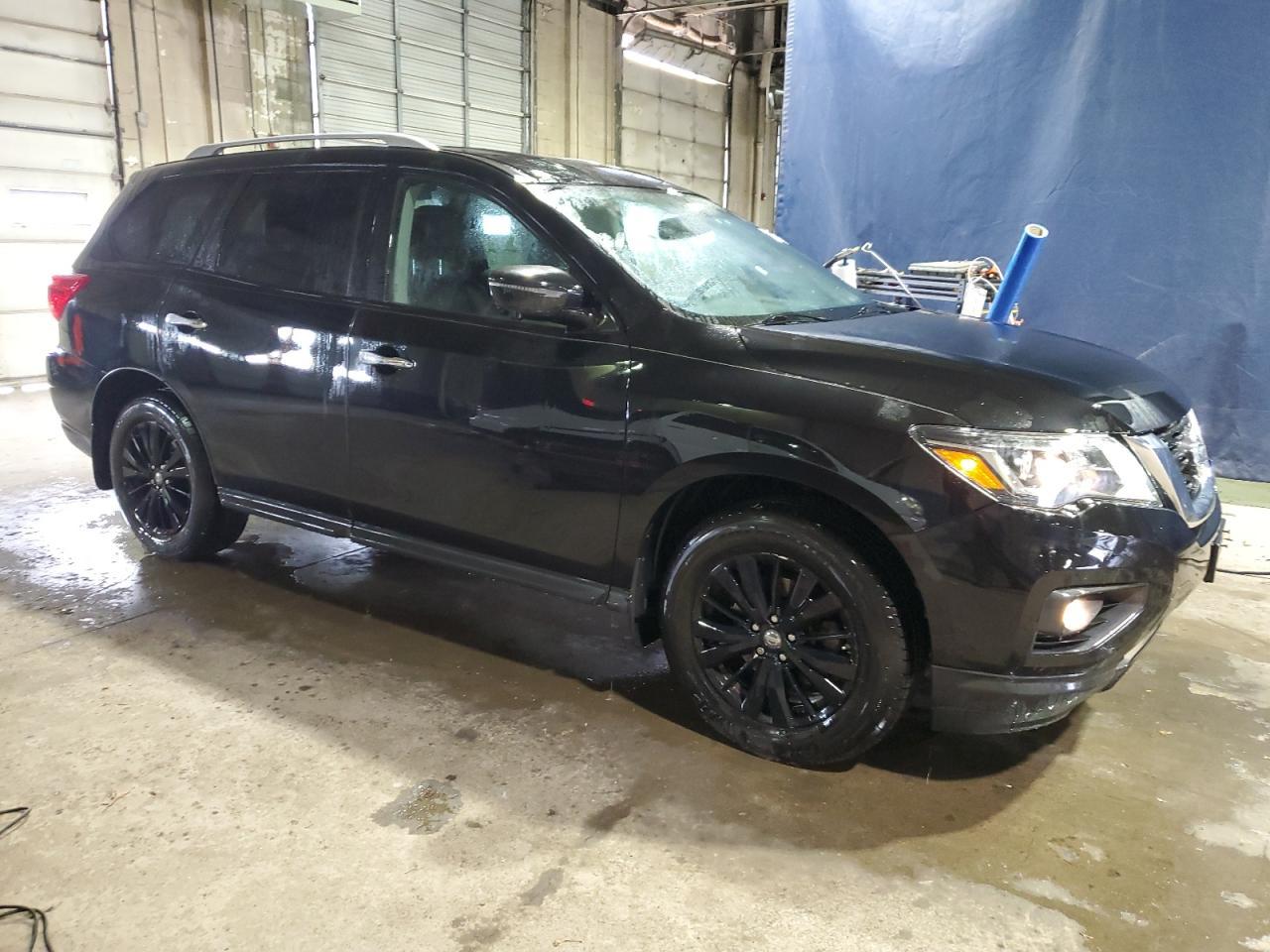2017 NISSAN PATHFINDER