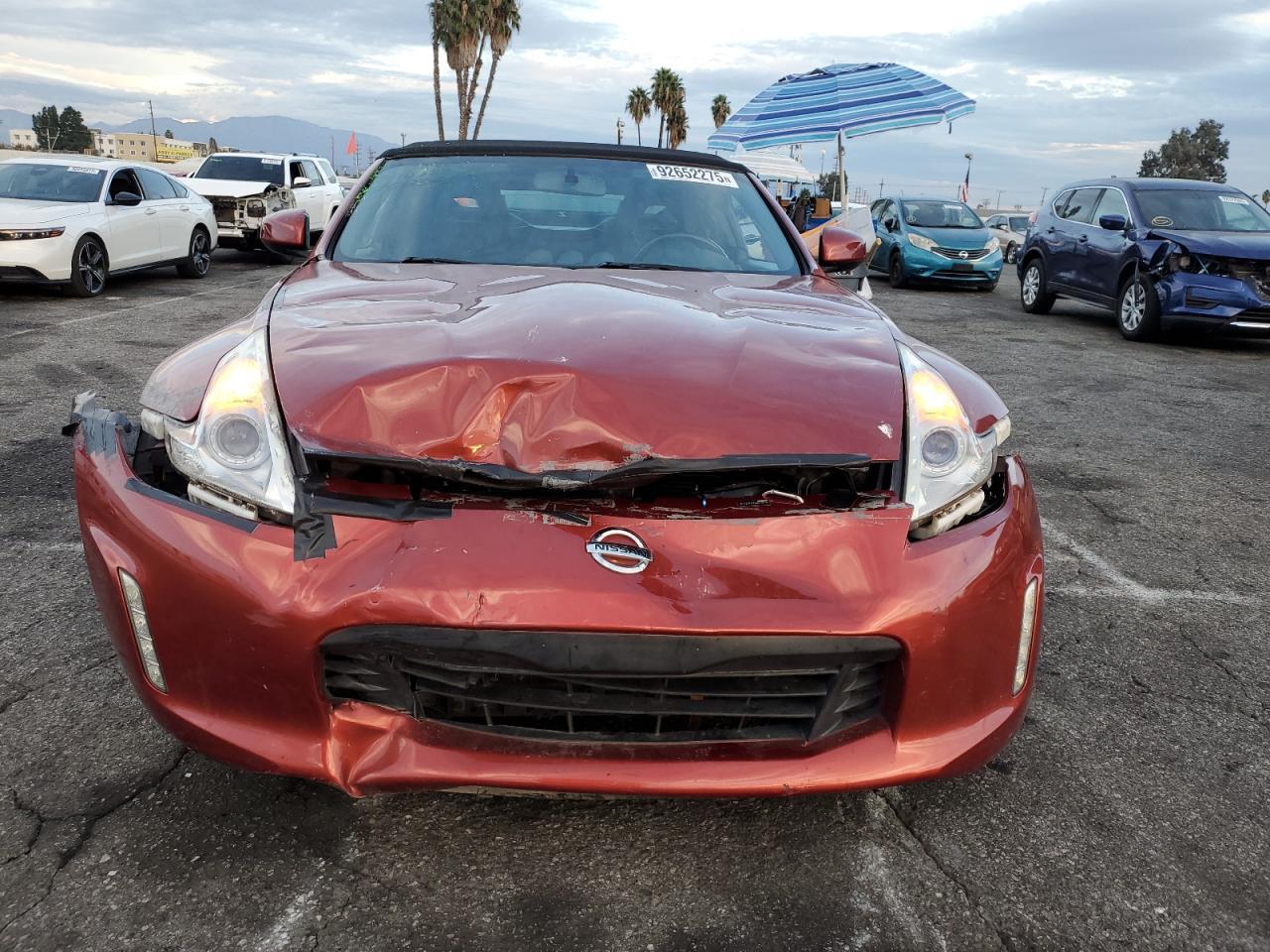 2016 NISSAN 370Z
