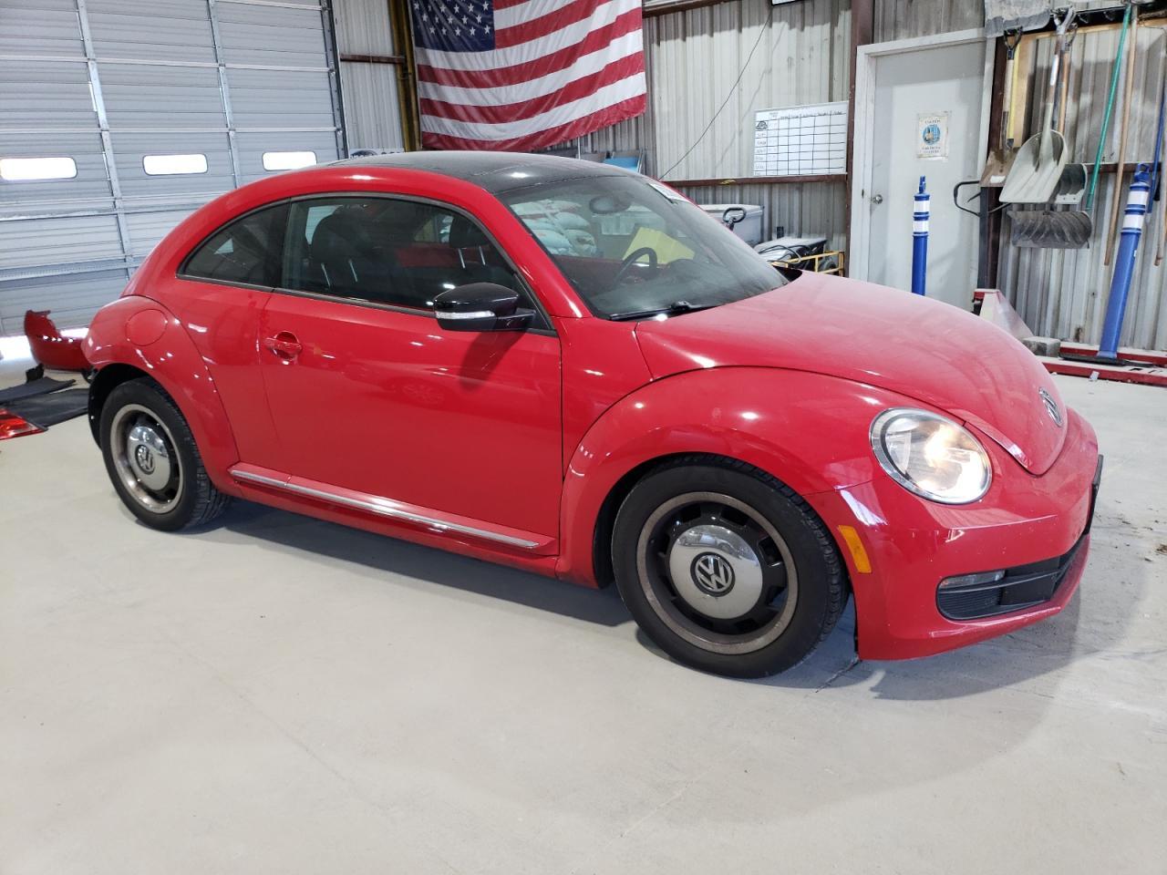 2013 VOLKSWAGEN Beetle